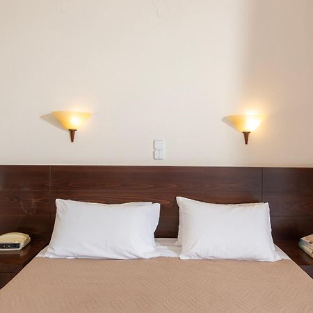 Eurohotel Theo Hotel Агия-Марина Экстерьер фото
