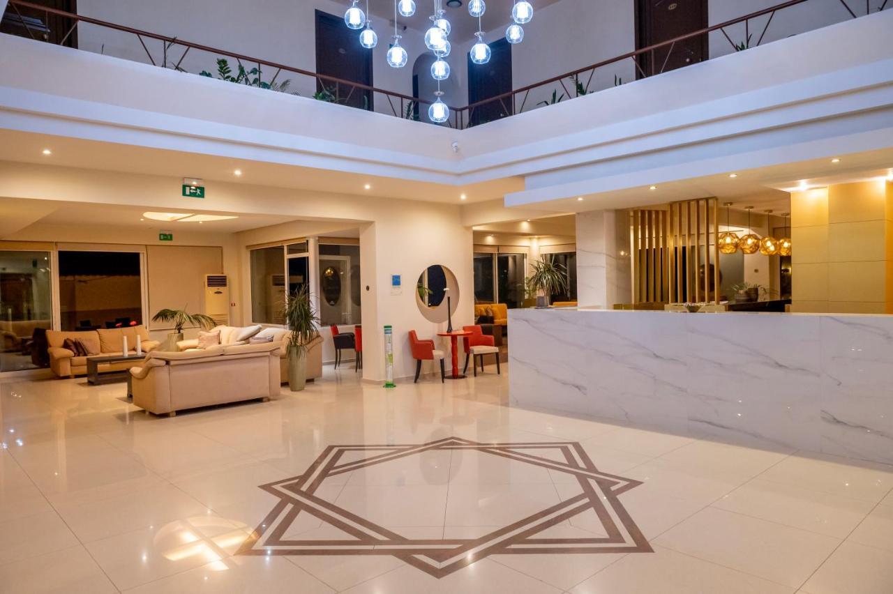 Eurohotel Theo Hotel Агия-Марина Экстерьер фото