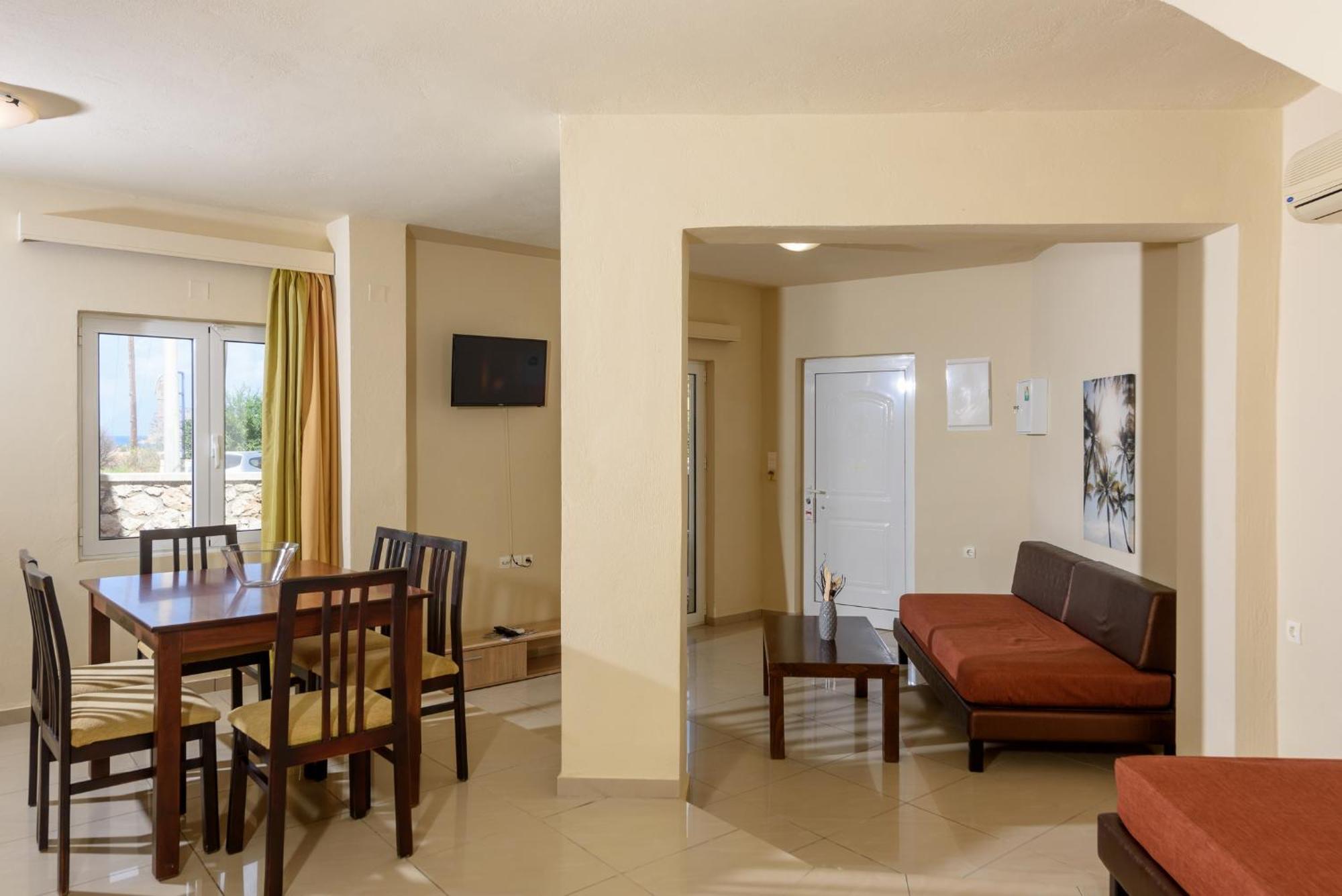 Eurohotel Theo Hotel Агия-Марина Экстерьер фото